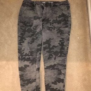 Camo High Rise Skinny Jegging